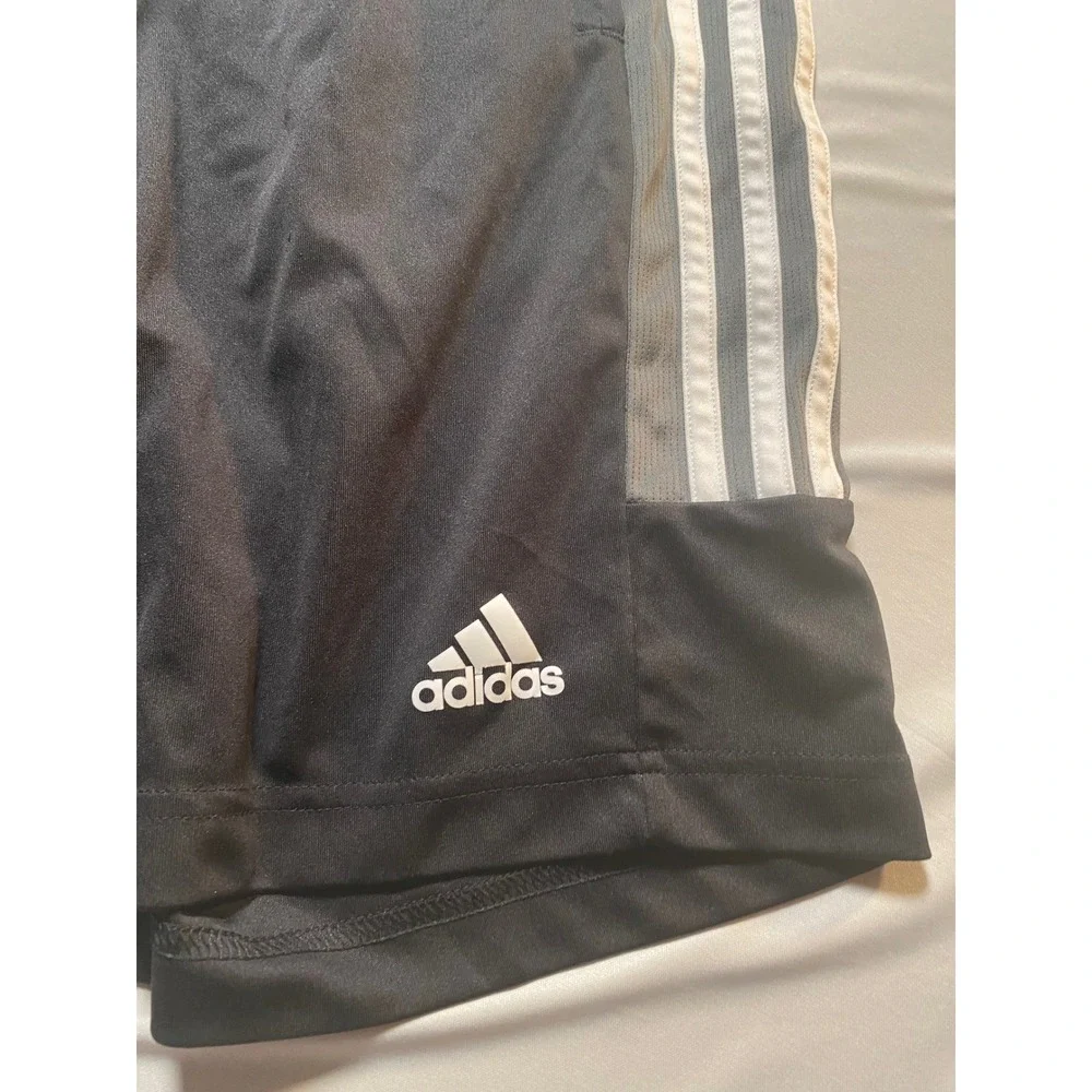 Adidas Mens Aeroready Black 3-Stripe Athletic Training Shorts HD9646 Size M